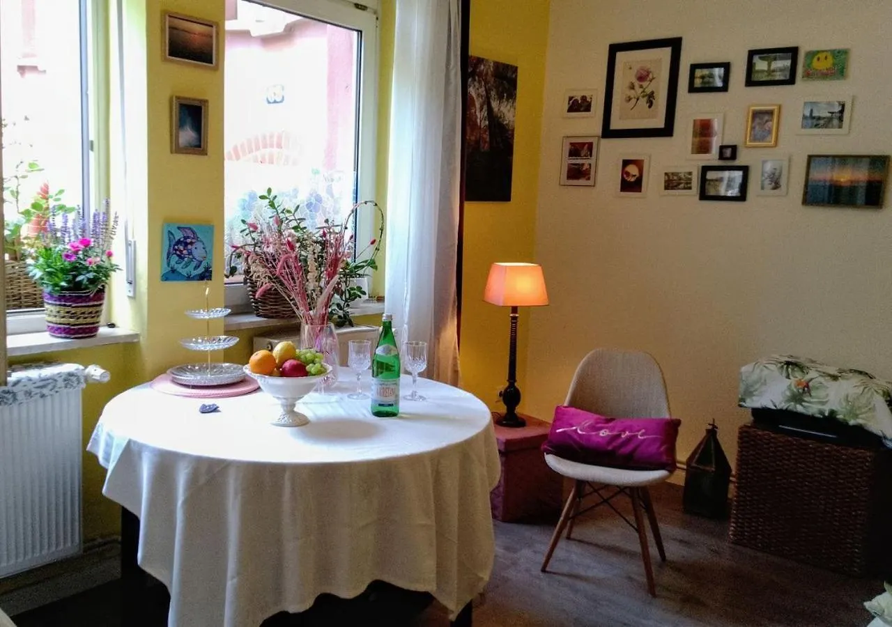 Апартаменты Frankfurt Am Main 15 Min From Messe, City And Ecb